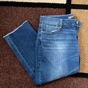 Arizona Jean Co. - Jr. Size 17 - Denim Capris